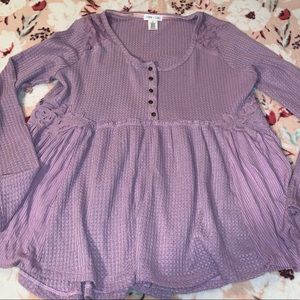 🌺 3/$15 🌺 Lilac Detailed Blouse